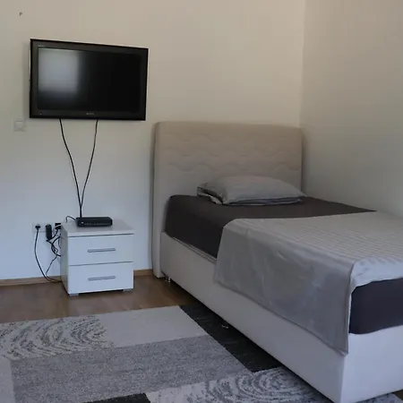 Nirvana Mostar