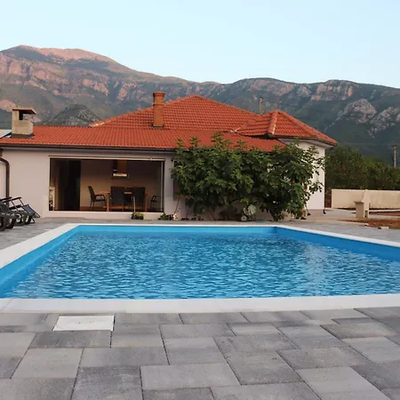 Villa Nirvana *