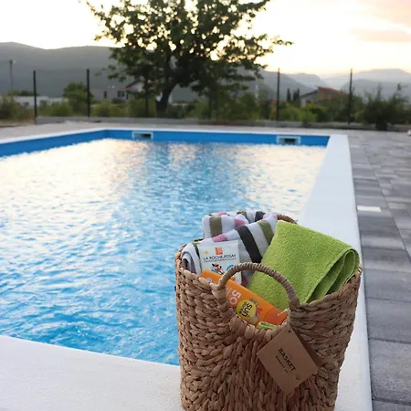 Nirvana Villa *