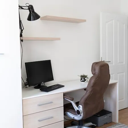 Nirvana モスタル