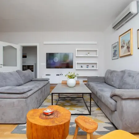Villa Nirvana *