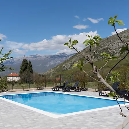 Villa Nirvana